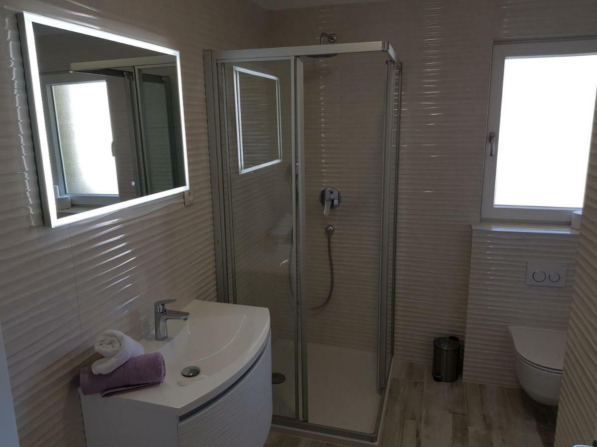 Apartmani Marella 돈지세케트 외부 사진