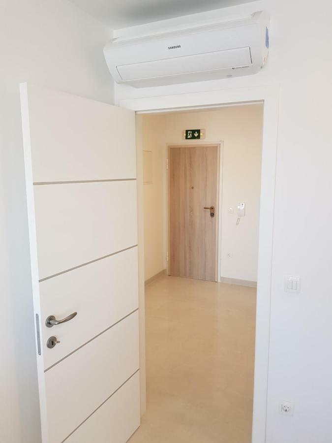 Apartmani Marella 돈지세케트 외부 사진