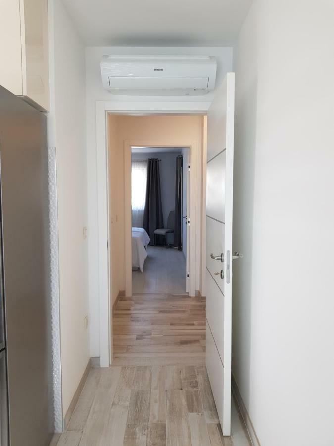 Apartmani Marella 돈지세케트 외부 사진