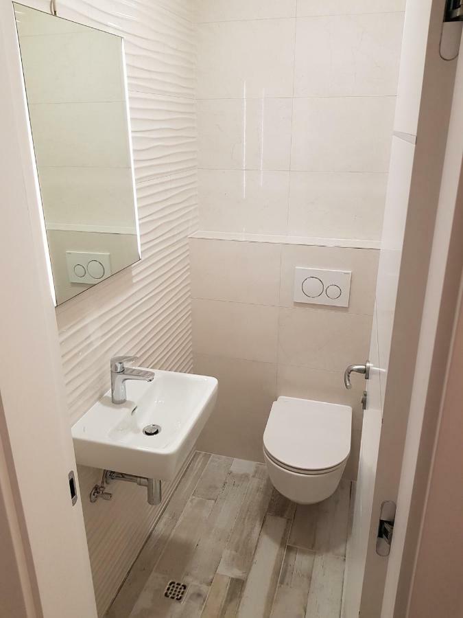 Apartmani Marella 돈지세케트 외부 사진