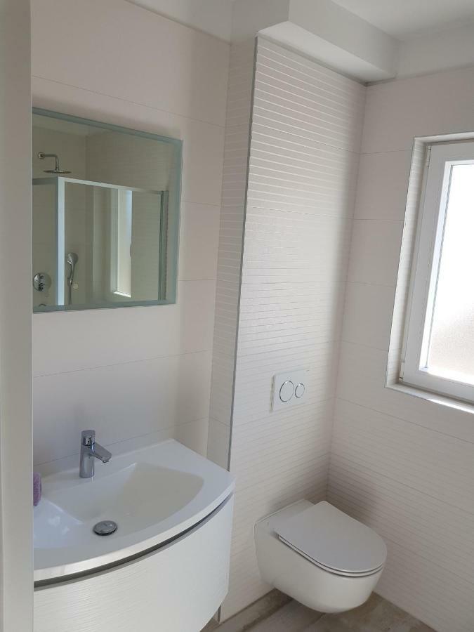 Apartmani Marella 돈지세케트 외부 사진