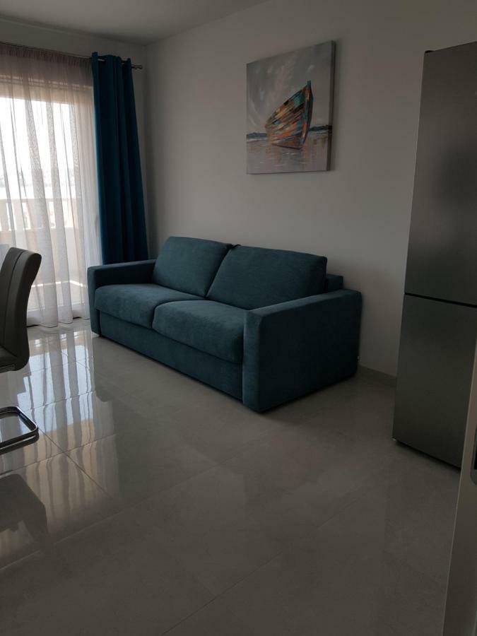 Apartmani Marella 돈지세케트 외부 사진