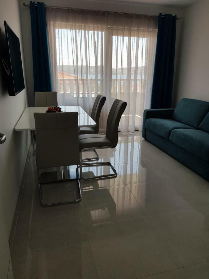 Apartmani Marella 돈지세케트 외부 사진