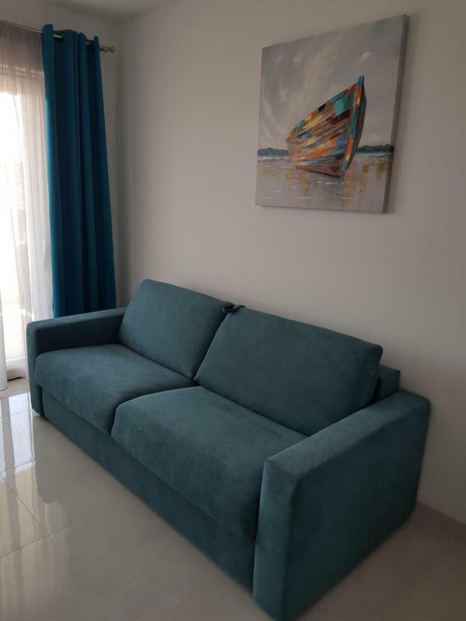 Apartmani Marella 돈지세케트 외부 사진