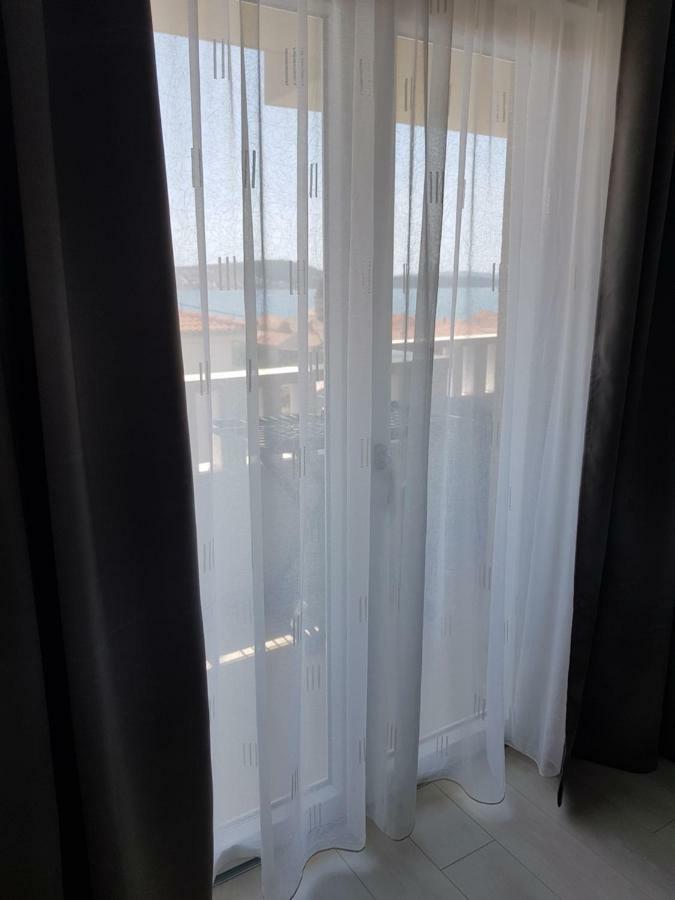 Apartmani Marella 돈지세케트 외부 사진