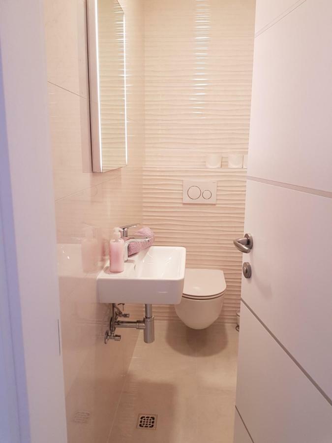 Apartmani Marella 돈지세케트 외부 사진