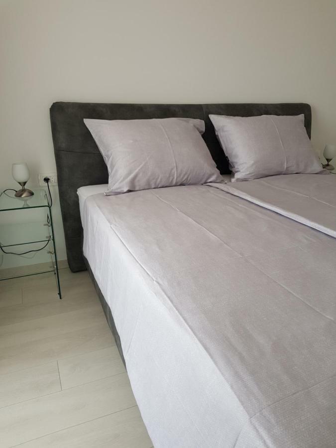 Apartmani Marella 돈지세케트 외부 사진